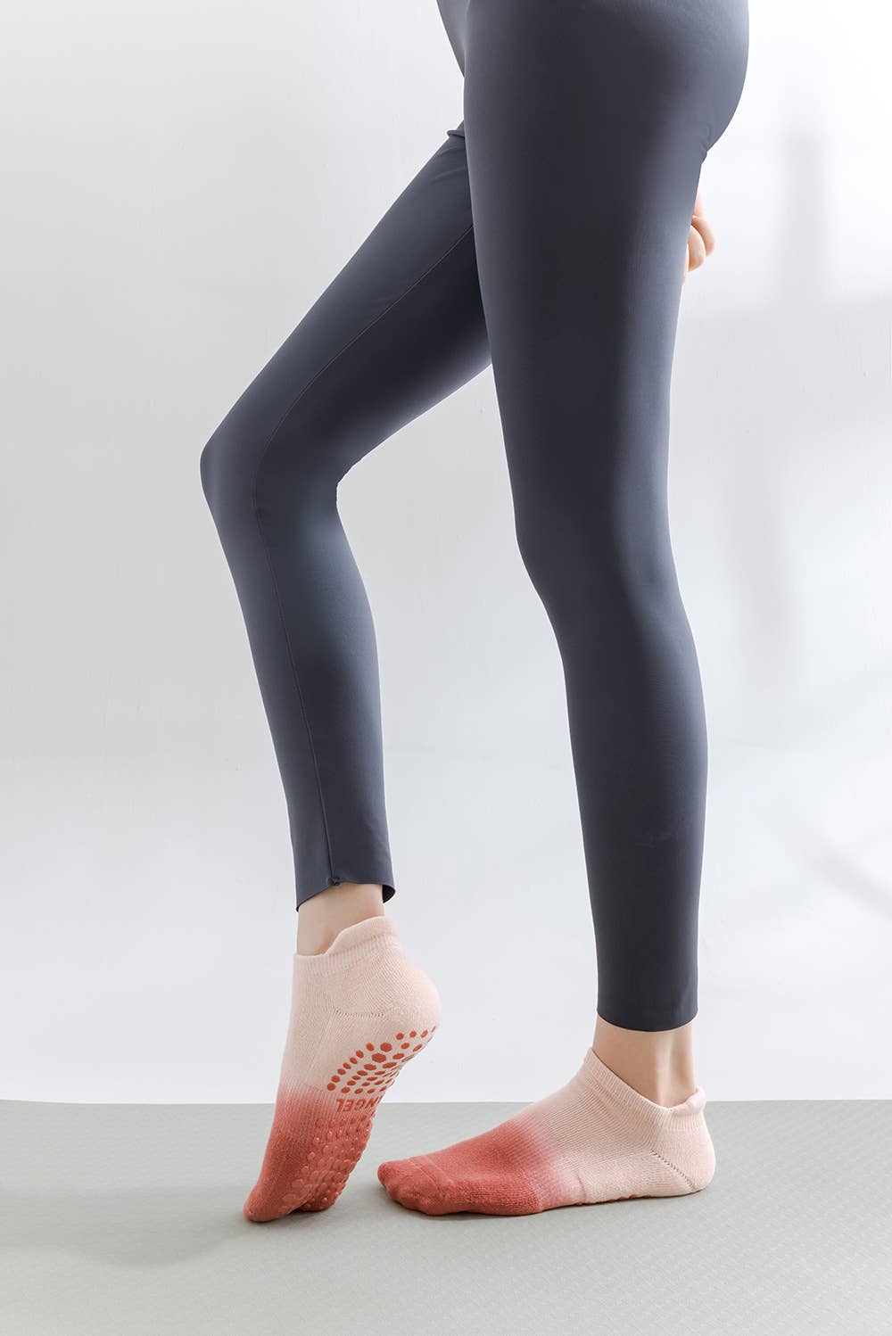 🧘 ♀️ Calcetines Antideslizantes Tie-Dye – Yoga & Pilates