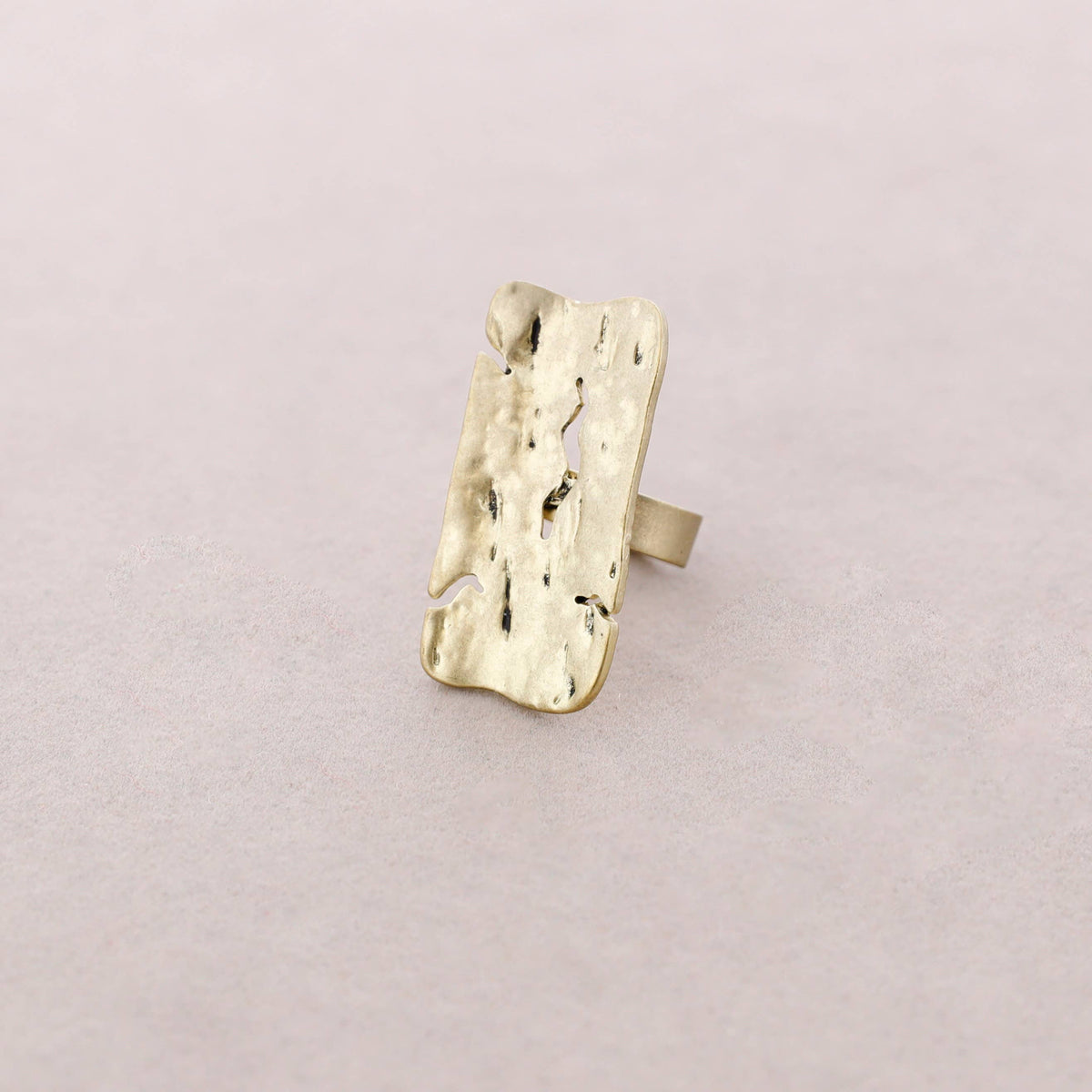 Anillo de detalle rectangular Metal