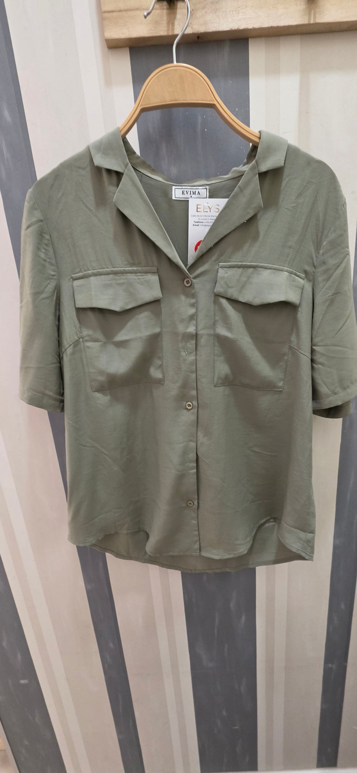 Camisa Botones Manga Corta - Foto