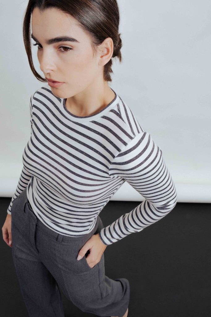 Camiseta Manga Larga Lineas - Foto